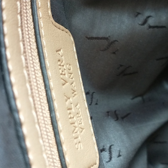 NWT Vera Wang Lavey Raddix Tote Bag Country Beige - Picture 5 of 6